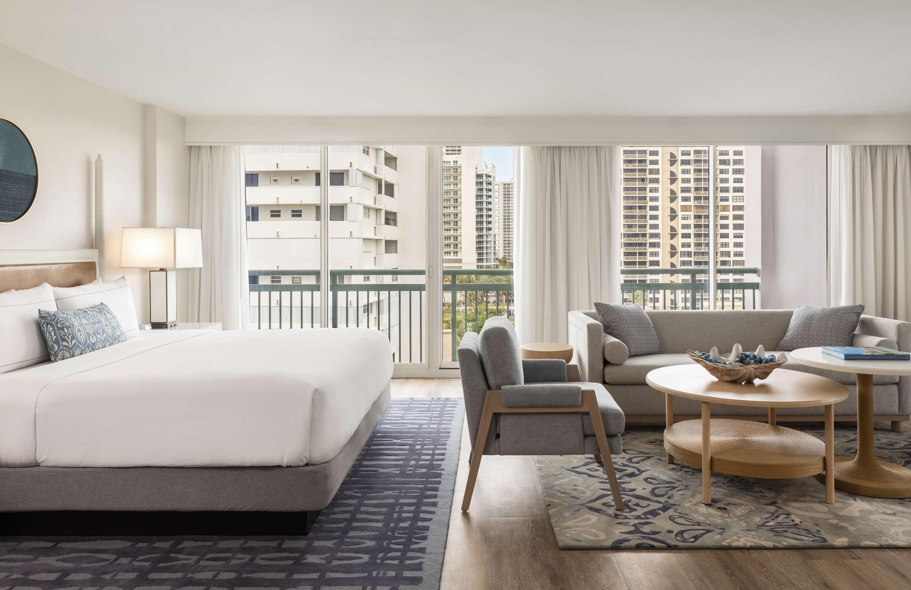 The Singer Oceanfront Resort, Curio Collection By Hilton Riviera Beach Exterior photo