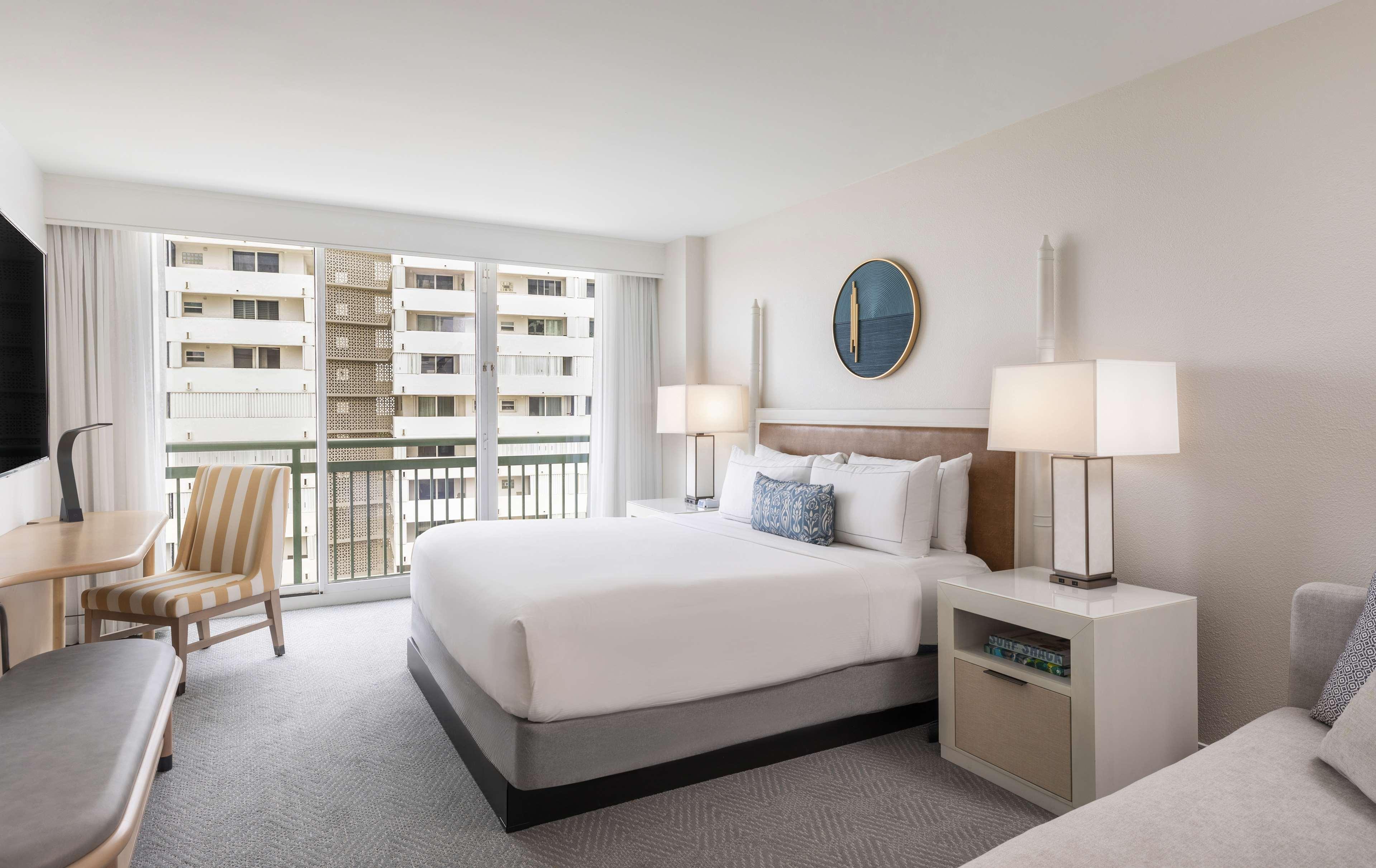 The Singer Oceanfront Resort, Curio Collection By Hilton Riviera Beach Exterior photo