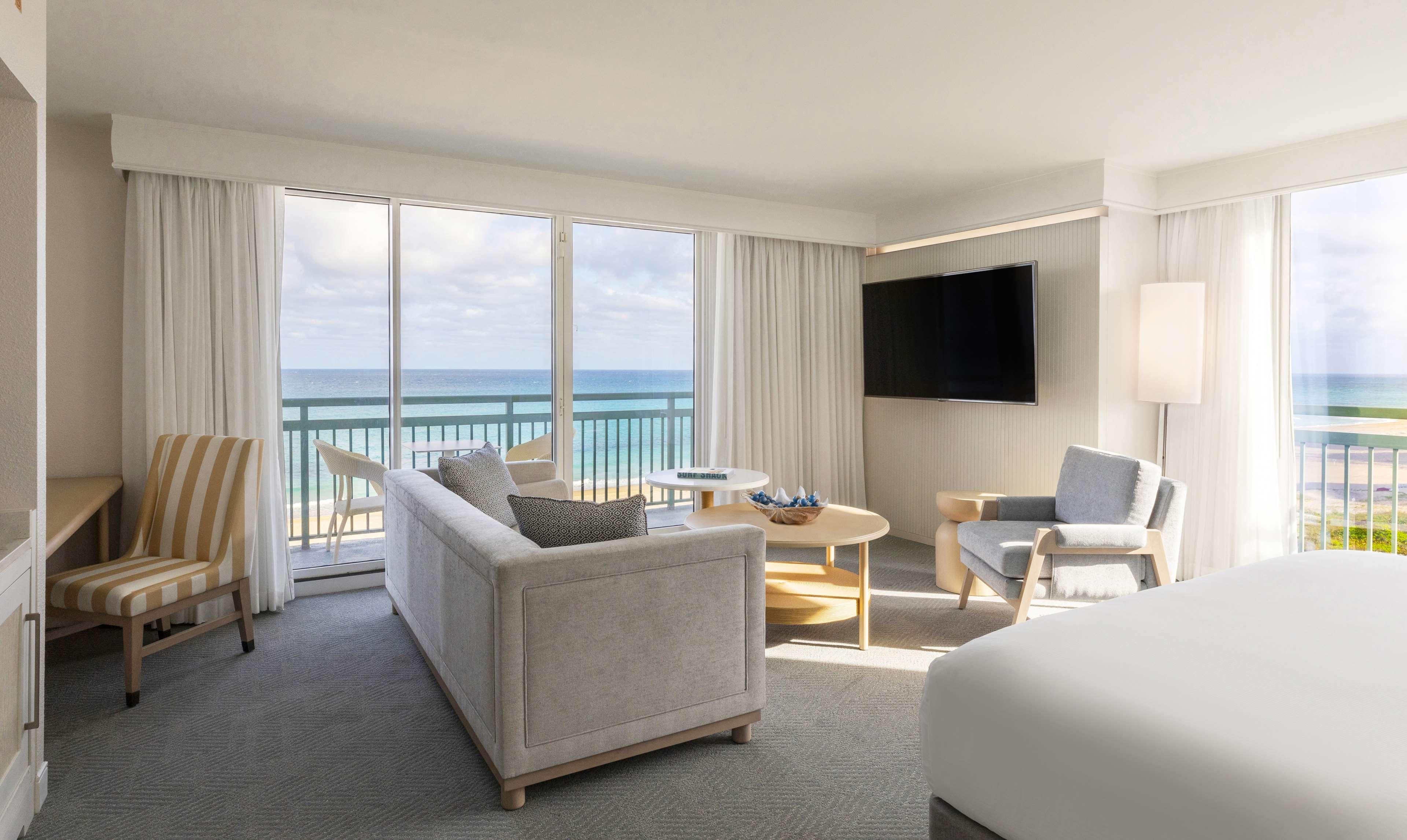 The Singer Oceanfront Resort, Curio Collection By Hilton Riviera Beach Exterior photo