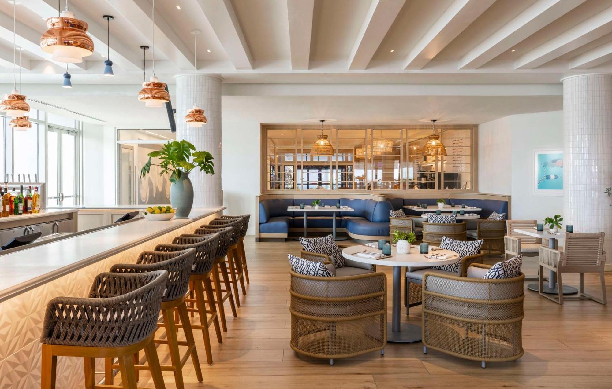 The Singer Oceanfront Resort, Curio Collection By Hilton Riviera Beach Exterior photo