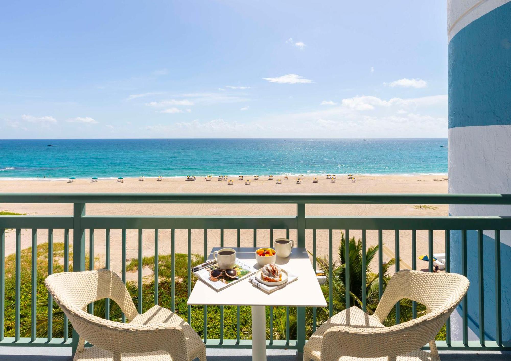 The Singer Oceanfront Resort, Curio Collection By Hilton Riviera Beach Exterior photo