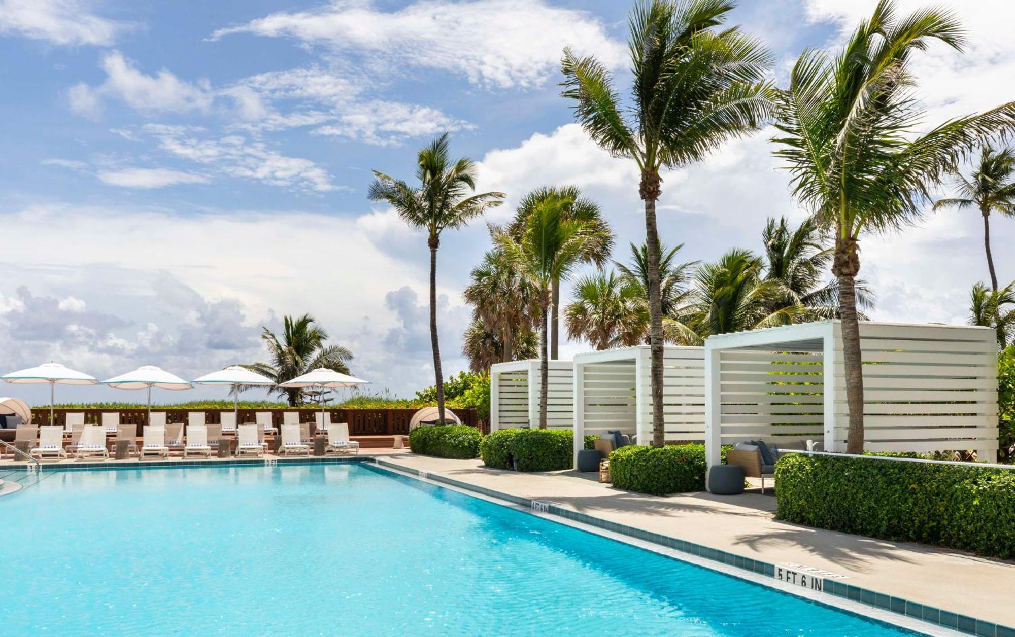 The Singer Oceanfront Resort, Curio Collection By Hilton Riviera Beach Exterior photo